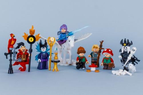 "The Council of Five" - BrickheXe