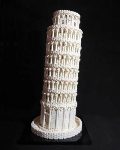 "The leaning tower of Pisa" – Sol Invictus