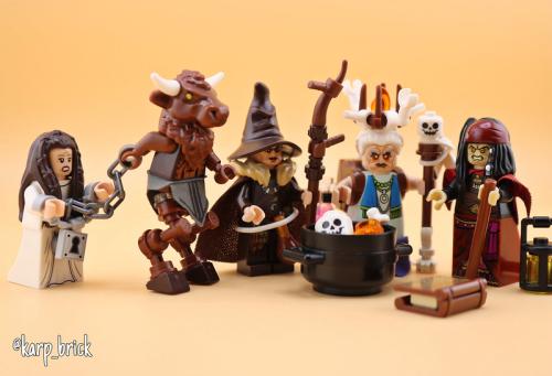 "Witches Sabbath - Lego" - karp brick